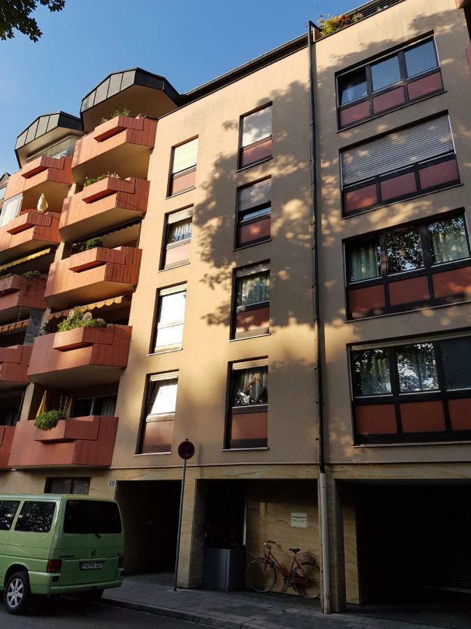 Wohnung Am Gruenen, Naehe Stadtzentrum Und Hauptbahnhof, Wlan Inklusive Fuerth Exterior photo